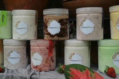 Keren! Ibu Muda di Bandung Mendulang Cuan Fantastis dari Es Puter Kekinian