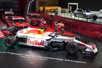 Wih! Ada Mobil Juara Dunia F1 Max Verstappen di GIIAS 2022, Nih Foto-fotonya