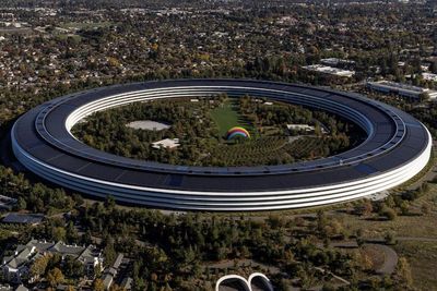 Sudah Terlanjur Nyaman WFH, Karyawan Apple Enggan Balik Ngantor Lagi