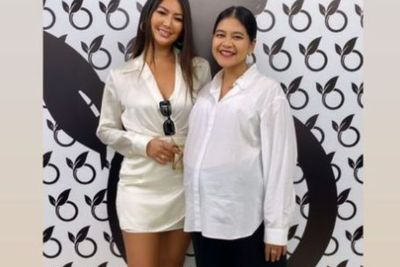 Potret Kahiyang Ayu Pamer Perut Hamil Anak ke-3 Bareng Maria Selena, Simpel tapi Mewah