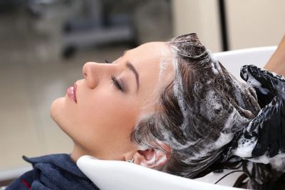 Suka Creambath? Ketahui Manfaat dan Cara Melakukannya dengan Benar!