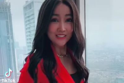 Lucinta Luna Pede Sebut Dirinya Bidadari Surga tapi Wajahnya Kok Sedih?