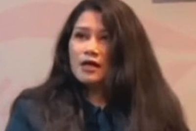 Veranosiliyana Berlinang Air Mata Ceritakan Perjuangan untuk Anak, Dipendam Selama 3 Tahun