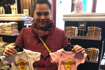 Bukan Sekadar Liburan! Ini 4 Manfaat Babymoon Buat Calon Mama, Honeymoon Lagi Nih!