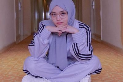 Putri Delina Dinyinyiri Kesurupan Hantu sampai Manjat Pohon: Serem Kayak Hatinya