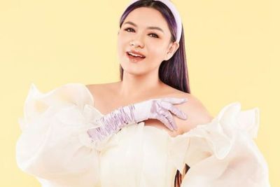 Gokil! Vicky Shu Pamer Rancangan Sepatunya di New York Fashion Week 2023