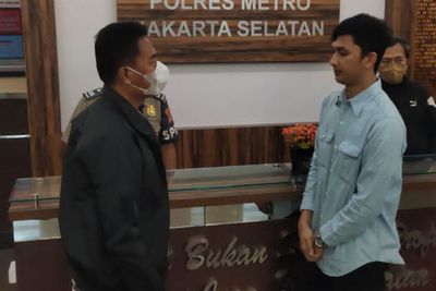 Ini Tampang Pemukul Sopir Bus Transjakarta, Ekspresinya Ciut saat Diinterogasi Polisi!
