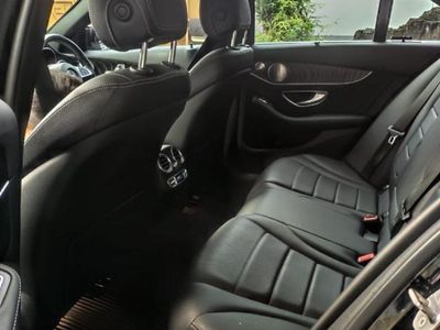 Jangan Rebahan Mulu! Sekali-kali Rawat Jok Mobil agar Awet, Nih Tipsnya