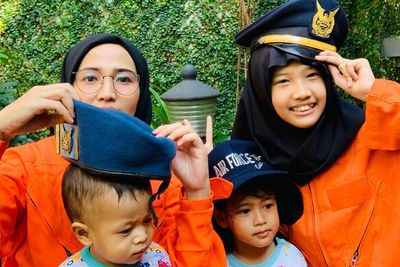 Potret Amalia Fujiawati Bareng Anak Jadi Sorotan: Plek ketiplek Muka Bambang Pamungkas