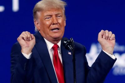 Cobaan Baru bagi Donald Trump, Media Sosial Buatannya Truth Diblokir dari Play Store!