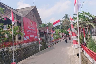 Jangan Tercengang, Ternyata Ada Rahasia di Balik Dusun Sambo yang Bikin Pendatang Heran!