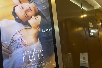 Spoiler Film Sayap-sayap Patah , Terhipnotis Ceritanya, Endingnya Dibuat Menangis Pilu