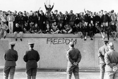 Alasan Tembok Berlin Diruntuhkan Tahun 1989 dan Mengubah Kehidupan Dunia Modern