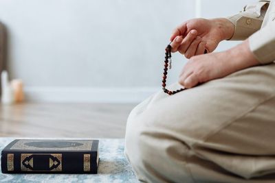 Bacaan Doa Niat Puasa Tasua Latin beserta Arti dan Keutamaannya