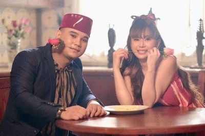 Habib Jindan Kolab Bareng Denise Cheriesta Ngerap Istilah Kata , Netizen: Ganti Profesi?