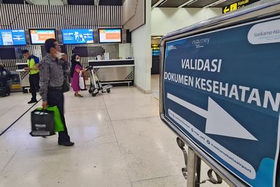 Seluruh Wilayah di Indonesia Berstatus PPKM Level 1 Meski Kasus COVID-19 Menurun