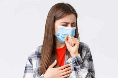 7 Cara Menghilangkan Batuk Berdahak, Alami hingga Pakai Obat Medis