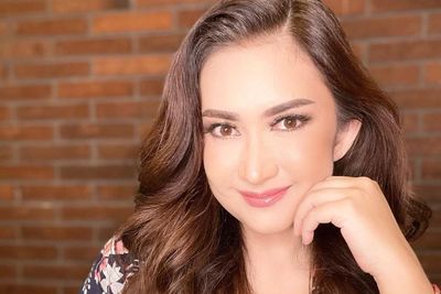 Nafa Urbach Pancarkan Aura Manglingi ala Gadis Jawa Pakai Kebaya Jadul: Ayune Ora Jamak