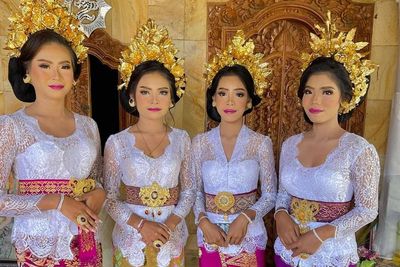 3 Nama Pakaian Adat Bali untuk Pria dan Wanita serta Keunikannya