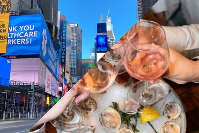V BTS Pergi untuk Pemotretan, Ternyata Manhattan Miliki 10 Tempat Indah Berikut Ini!