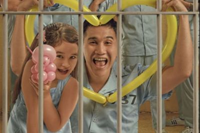 Review Miracle in Cell No 7 Indonesia, Vino G Bastian Bikin Penonton Banjir Air Mata