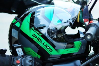 Produsen Helm di India Buat Helm Anti Polusi Harga Segini, Teknologinya Canggih Banget!