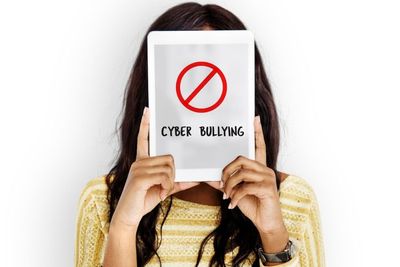 Sering Terjadi Cyberbullying di Sosmed, Ini yang Harus Dilakukan agar Tak Jadi Korban