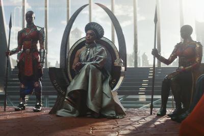 Begini Penampakan Kostum Midnight Angels di Black Panther: Wakanda Forever