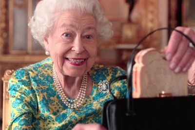 Ratu Elizabeth II Meninggal, Warganet Kenang Sosoknya Lewat Cuplikan Film yang Ikonik