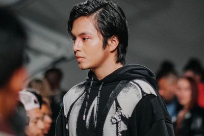 Gaya Keren dan Paras Tampan Angga Yunanda di New York Bikin Cewek-cewek Melting