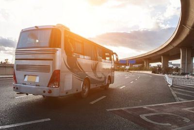 Erick Thohir Dorong Pengadaan Bus Listrik