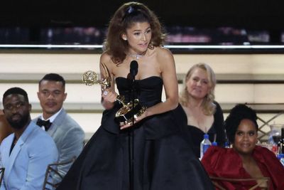 Mantul! Zendaya Bawa Pulang Emmy Awards untuk Perannya di Serial Euphoria , Cetak Sejarah