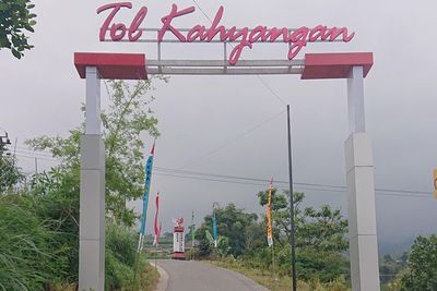 Indonesia Ternyata Punya Tol Kahyangan, Berdiri Megah di Tengah-tengah 4 Gunung