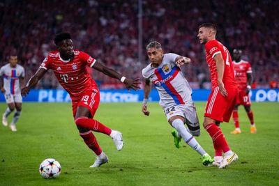 Intip Meme Kocak Usai Barcelona Digebuk Bayern Munich, Lewandowski Dibully
