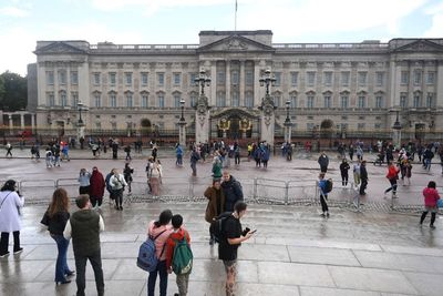 Istana Buckingham, Tempat Persinggahan Jenazah Ratu Elizabeth II sebelum Dimakamkan