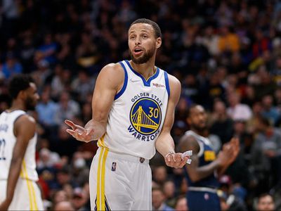 Fantastis! Curry Dikontrak Seumur Hidup oleh Aparel Olahraga Ini Seharga 1 Miliar Dolar