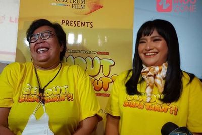 FOTO: Pre Screening Gendut Siapa Takut , Para Cast Hadir Pake Baju Kuning-kuning