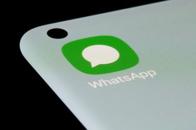 Cara Mengganti Tema di Room Chat WhatsApp, Biar Obrolan Kamu Semakin Berwarna!
