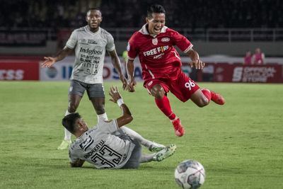 Imbas Laga Terlalu Malam, Suporter Meninggal Dunia Usai Dukung Persis Solo