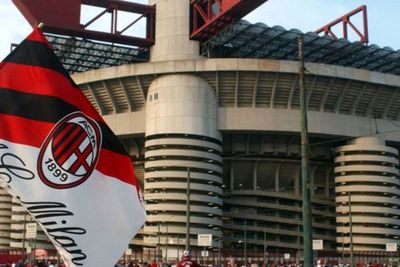 Hiks, AC Milan dan Inter Milan Setuju San Siro Dirobohkan