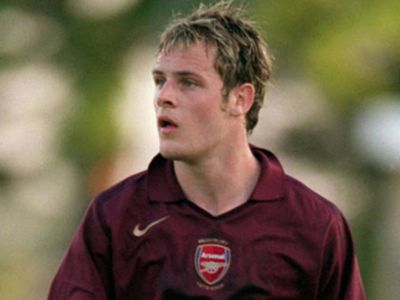 Duh, Eks Arsenal Ini Jadi Buruan Polisi Gara-gara Stalking dan Teror Mantan