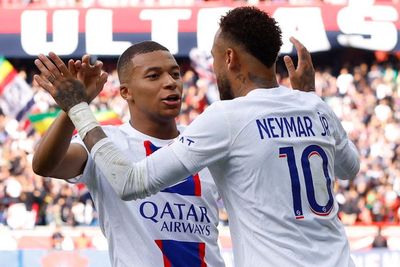 Hubungan dengan Mbappe Oke Saja Tuh, Neymar Gak Pernah Masuk Daftar Jual PSG