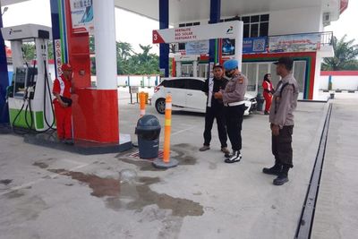 Monitoring Ketersediaan BBM, Personil Polsek Bandara Kualanamu Gelar Patroli ke SPBU