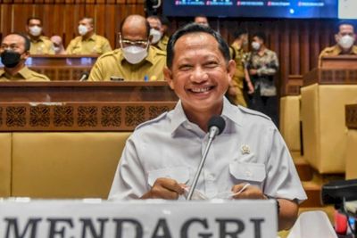 Mendagri Tito Bolehkan Pj Kepala Daerah Lakukan Mutasi hingga Pecat ASN Tanpa Izin