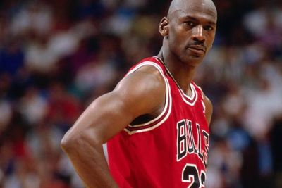 Penuh Sejarah, Jersey Legendaris Michael Jordan Terjual Rp151,5 Miliar