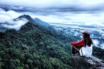 Bukit Suligi, Negeri di Atas Awan Riau Punya Pemandangan yang Menakjubkan