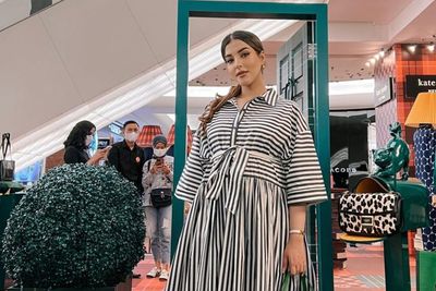 Gaya Modis Tasya Farasya Memasuki Kehamilan 8 Bulan, Outfit Simpel Gak Bikin Sesek