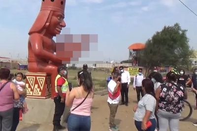 Patung Penis Raksasa Ini Jadi Daya Tarik Wisatawan di Peru, Jadi Tempat Selfie