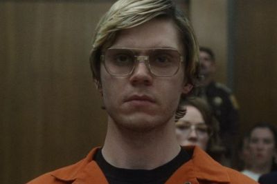 Evan Peters Jadi Pembunuh Berantai, Perankan Jeffrey Dahmer dalam Film Netflix Terbaru