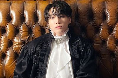 Jungkook BTS Unggah Story yang Bikin Netizen Tebak-Tebakan, Kayaknya OTW di Dalam Mobil